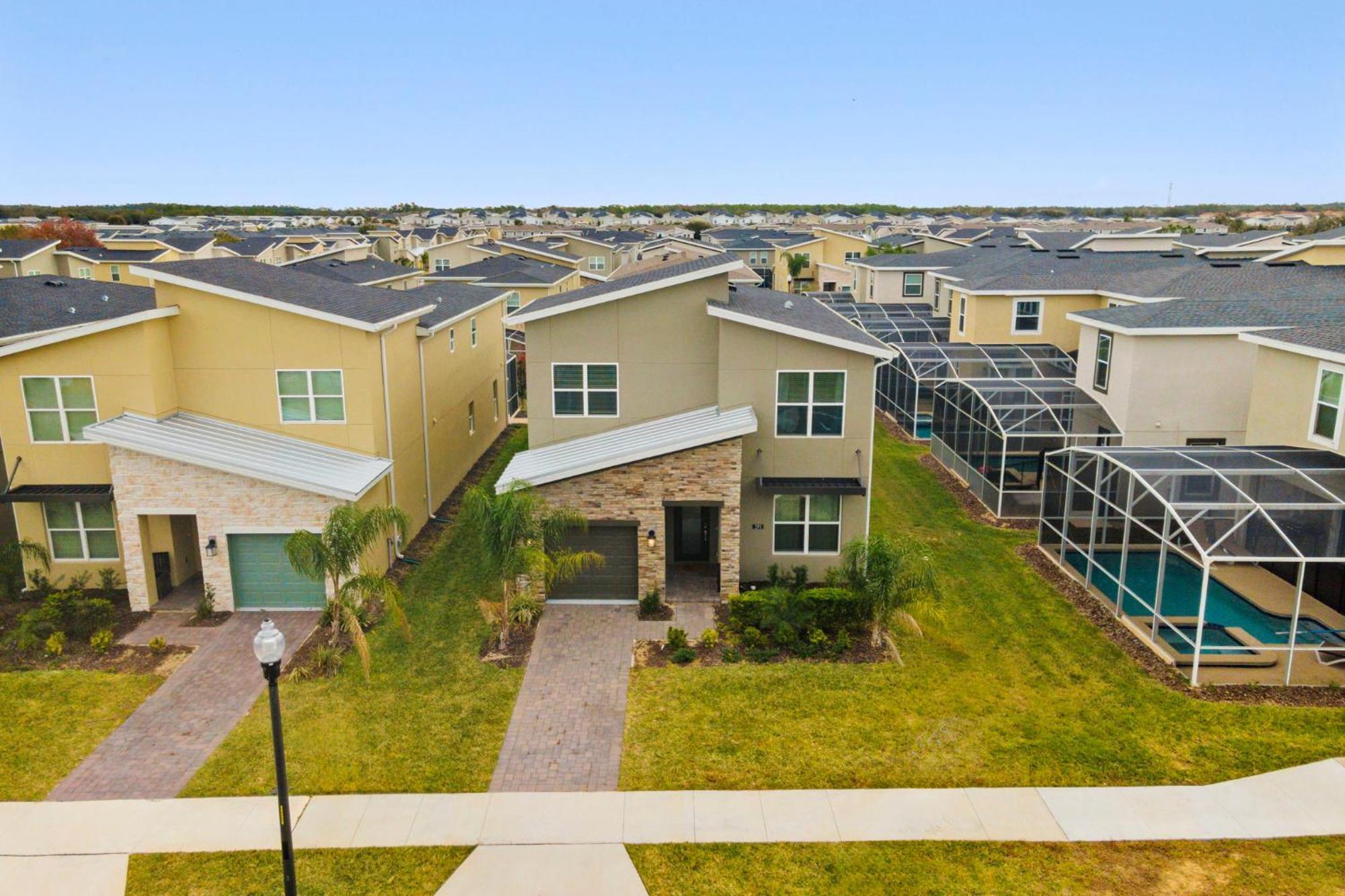 Gorgeous 5 Bd Home W Private Pool Next To Disney Кисими Екстериор снимка